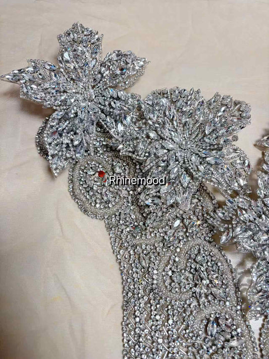 Trendy - Rhinestone Bodice Applique