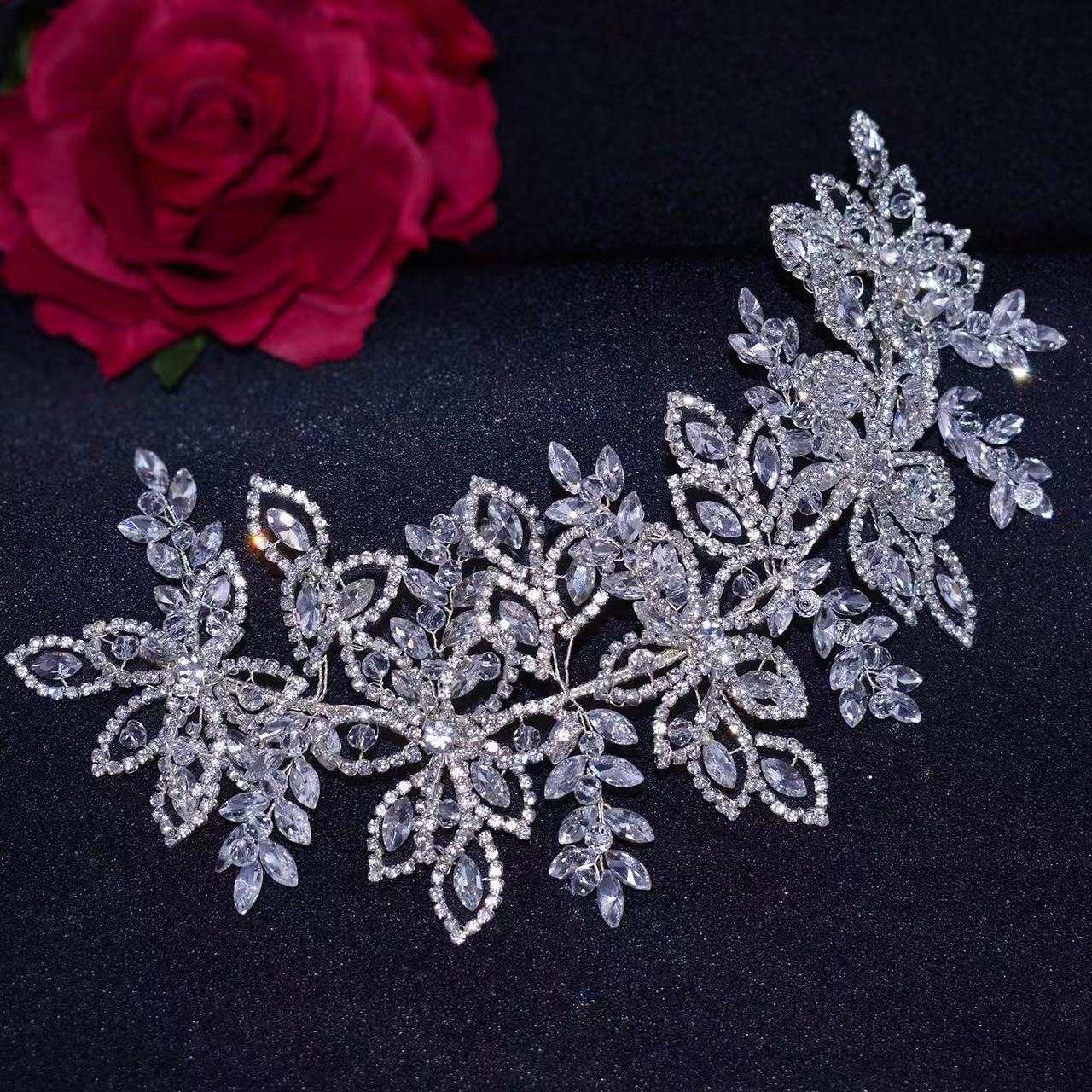 RM087 - Rhinestone Ornament