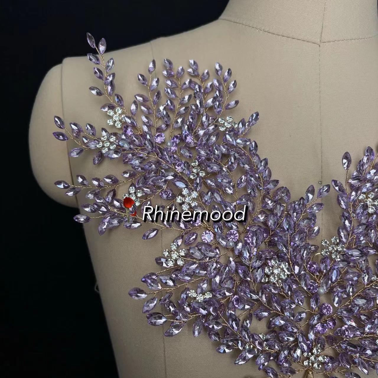 RM1142 - Rhinestone Ornament