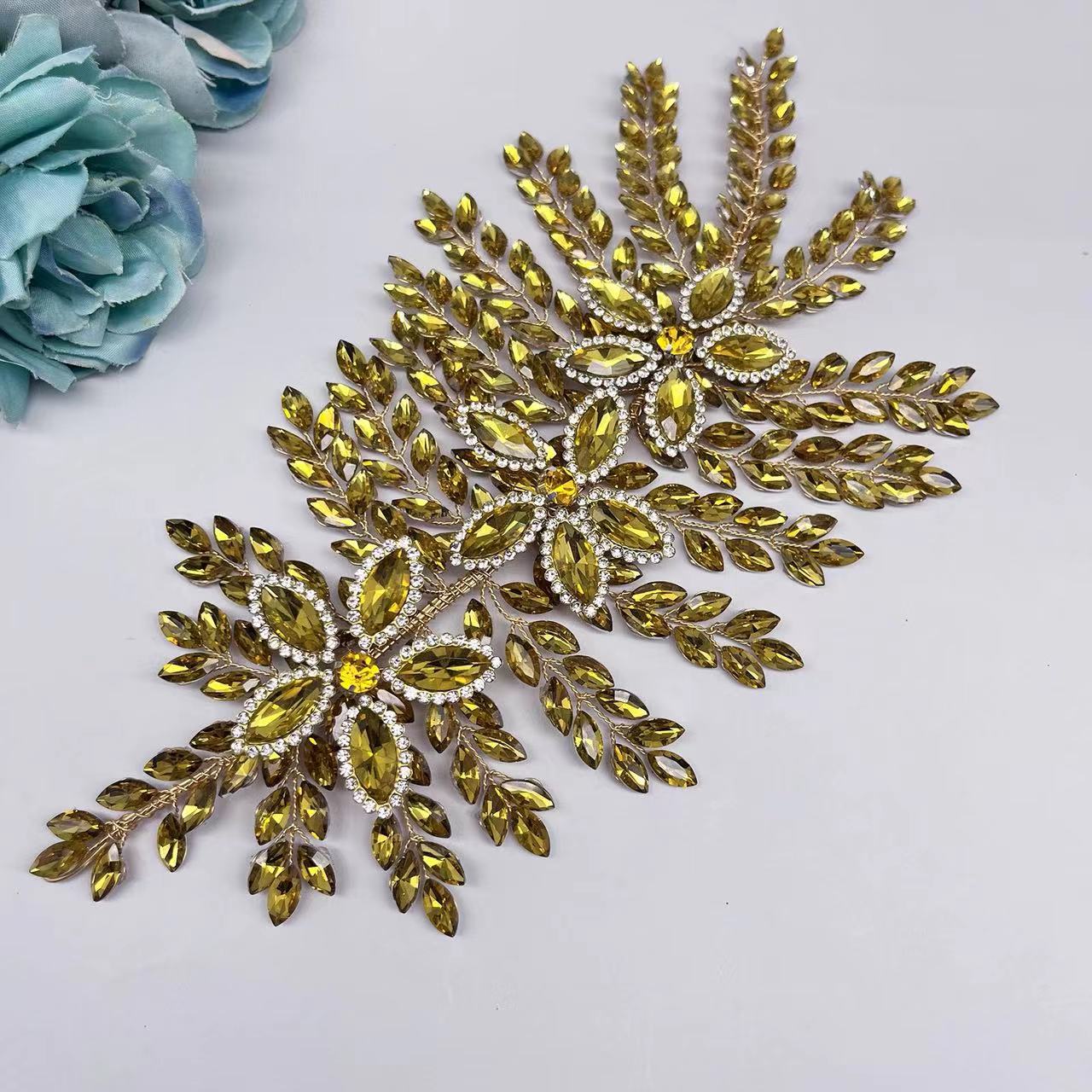 RM012 - Rhinestone Ornament