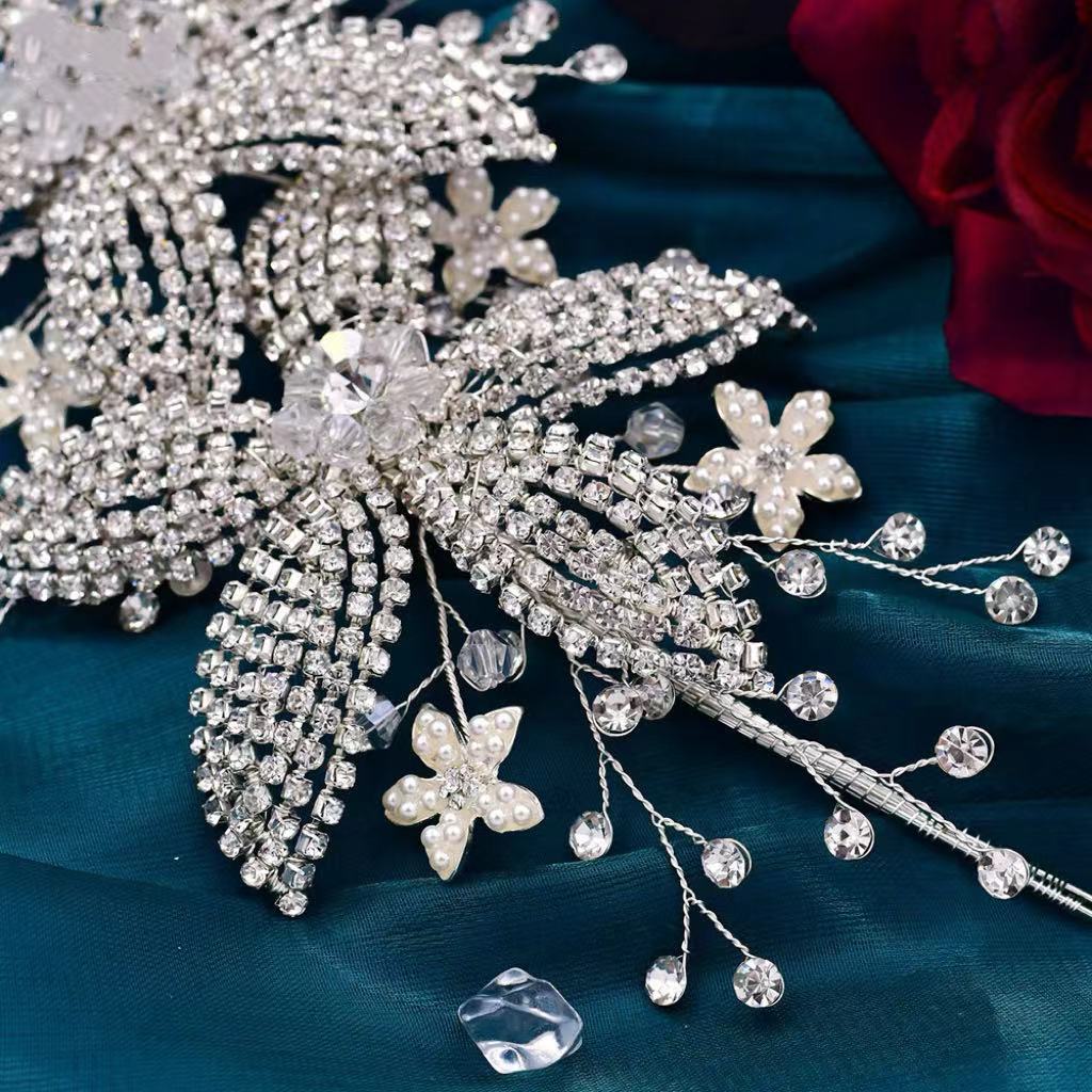 RM252 - Rhinestone Ornament