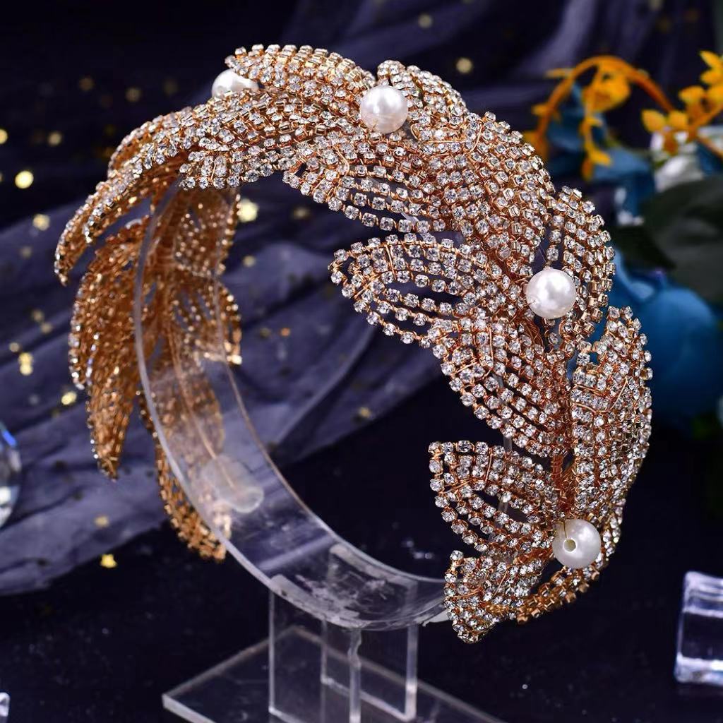 RM366 - Luxury Ornament