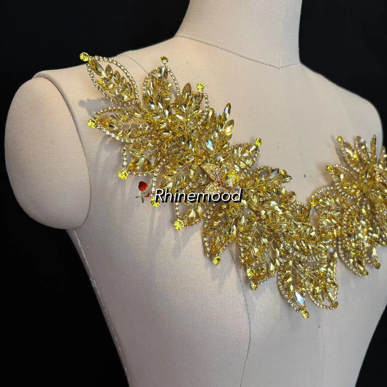 RM413 - Rhinestone Ornament