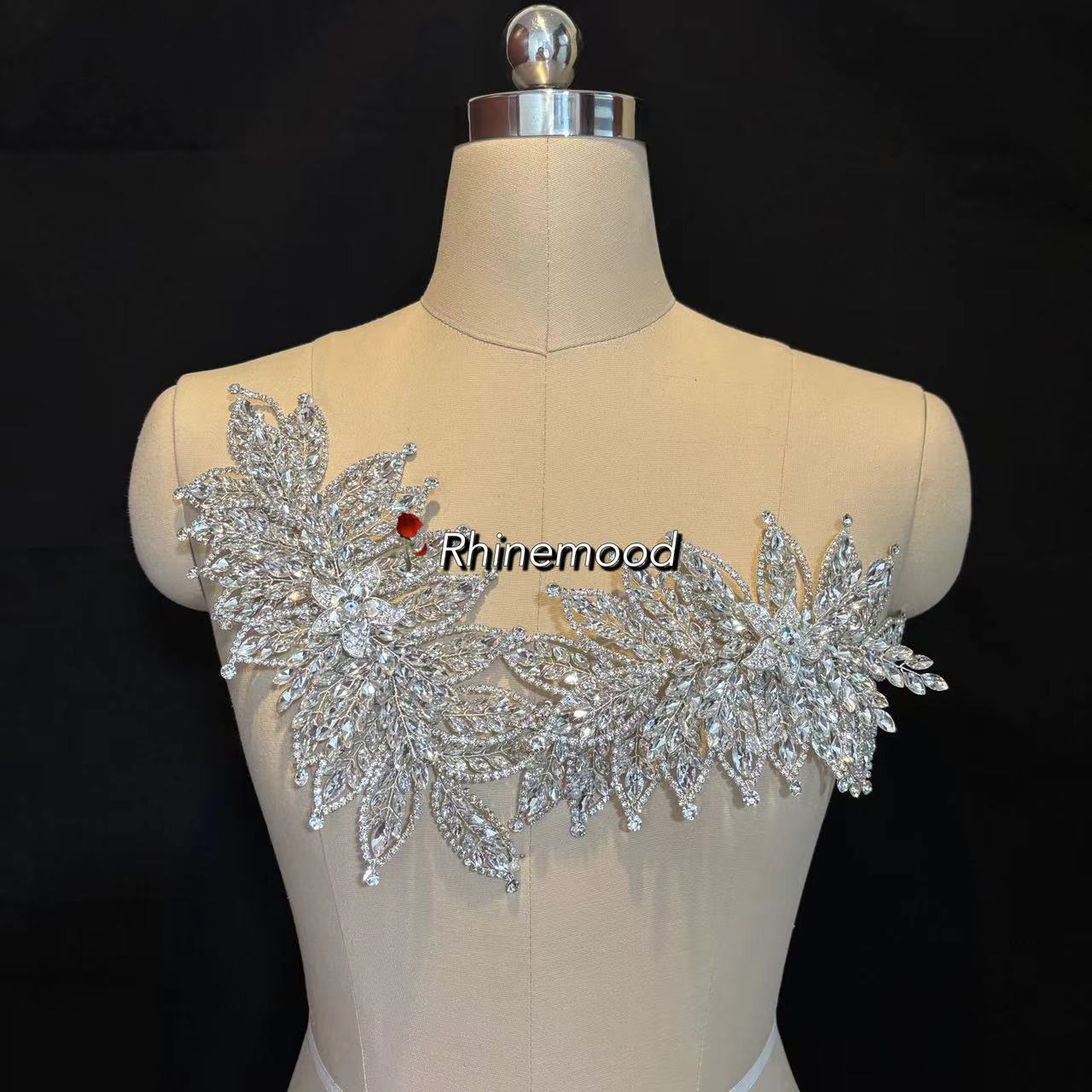 RM413 - Rhinestone Ornament
