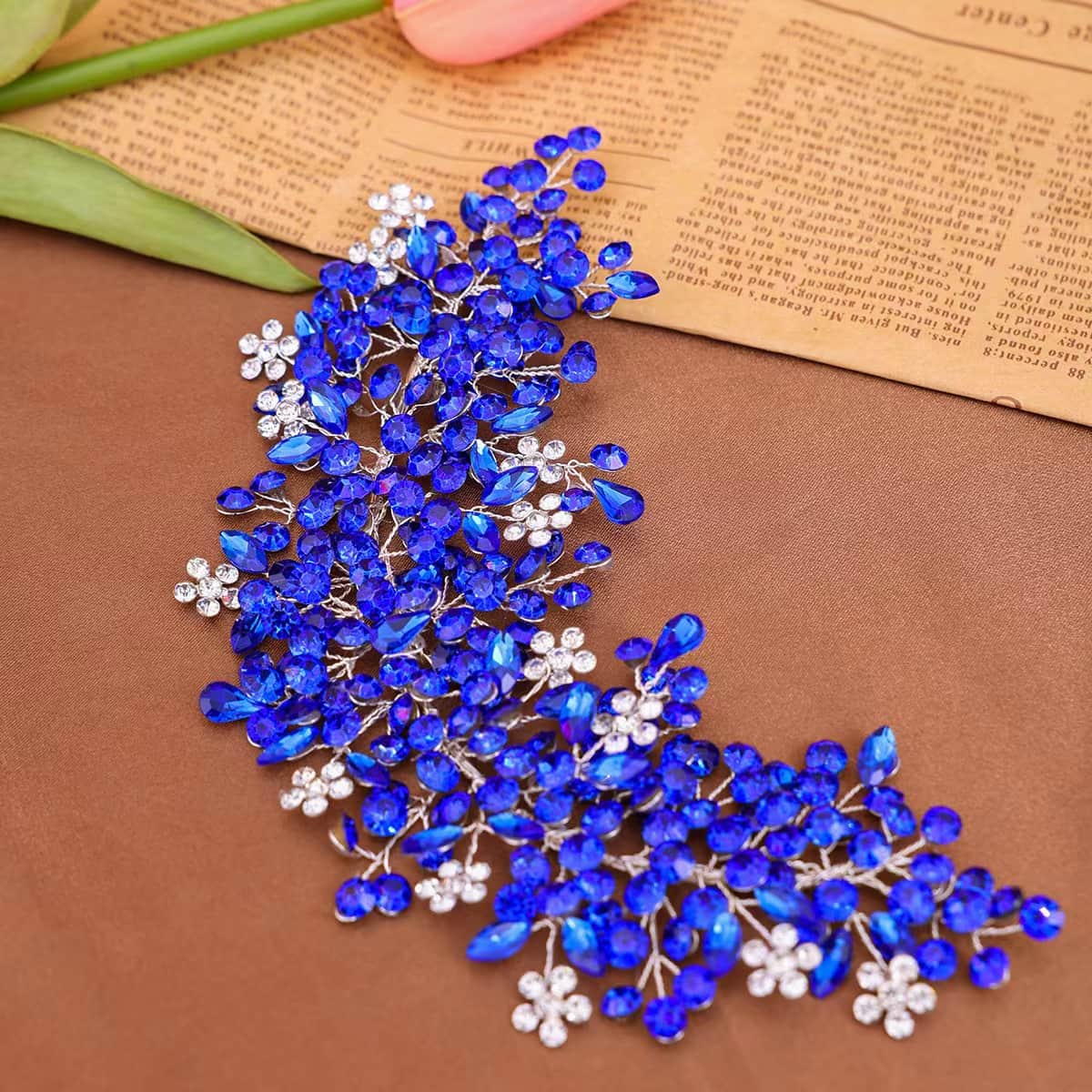 RM1115 - Luxury Ornament