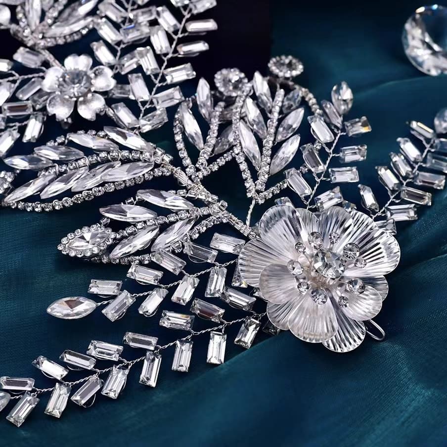 RM468 - Luxury Ornament