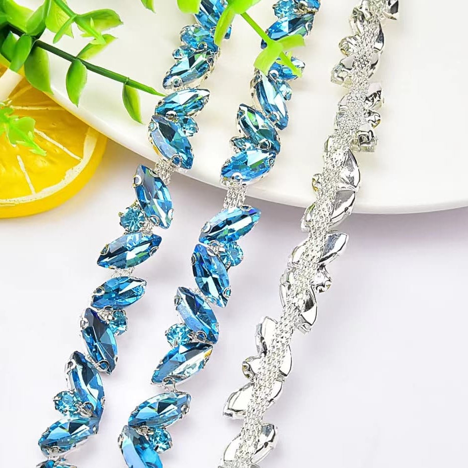 Rhinestone trim - T08