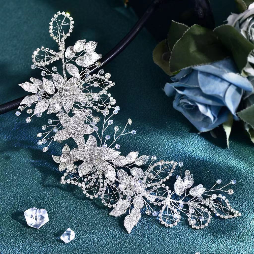 RM282 - Luxury Ornament