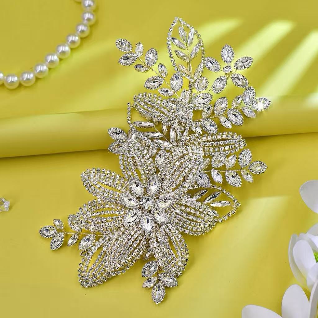 RM427 - Rhinestone Ornament