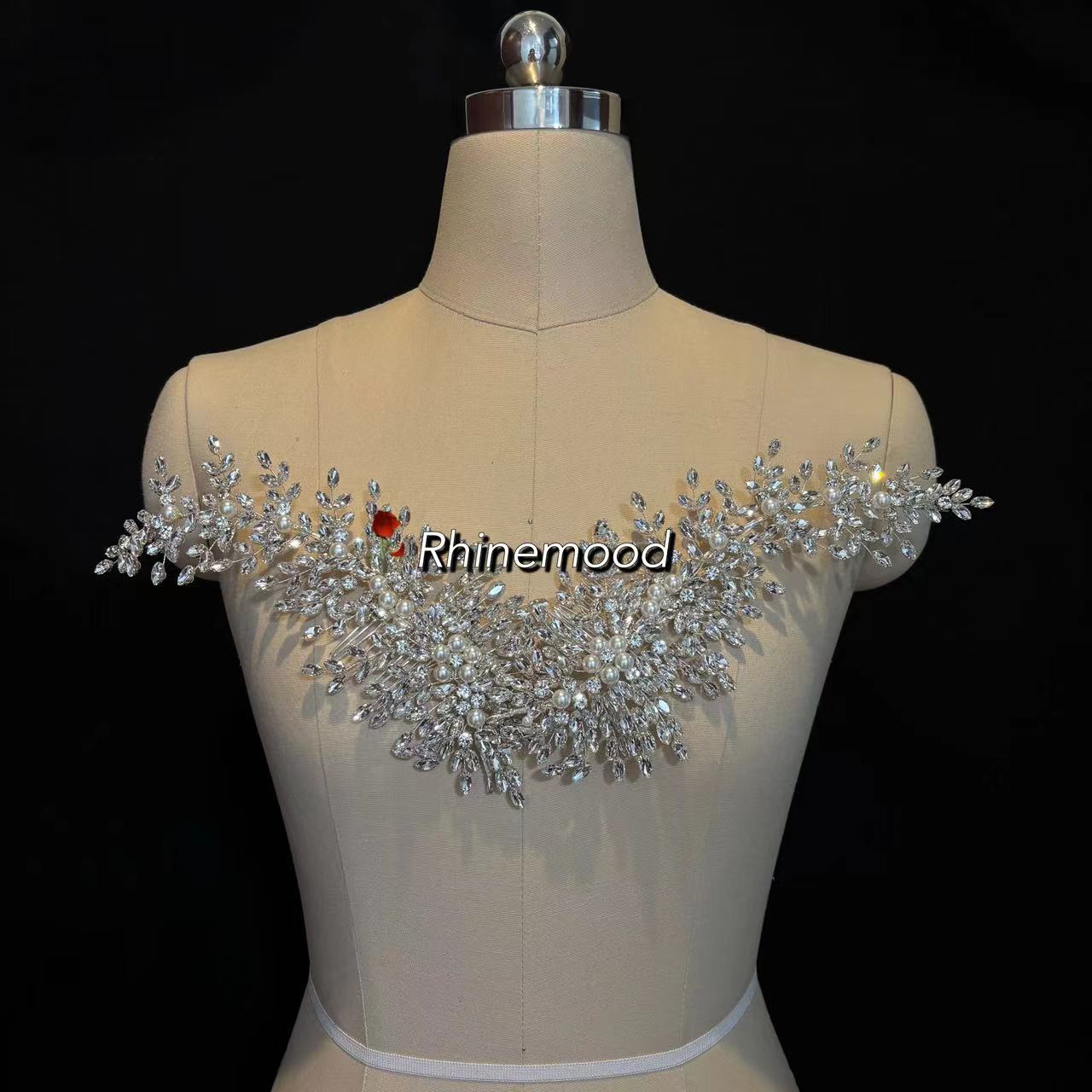 RM434 - Rhinestone Ornament